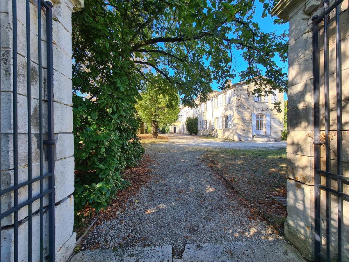 Domaine De Belisle Acomodação com café da manhã Magnac-sur-Touvre Exterior foto